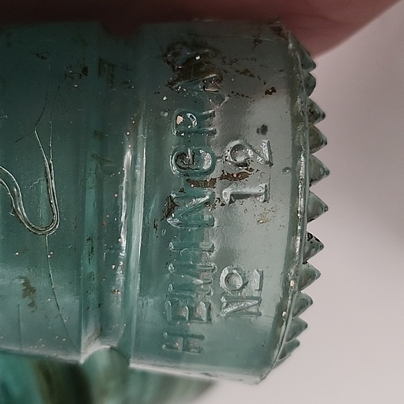 Vintage 1893 Hemingway No. 9 & 12 Glass Insulators - Picture 9 of 11